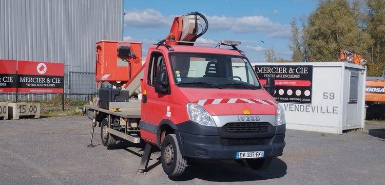 IVECO 35S11 AVEC NACELLE MULTITEL MT202DS 20M  CW-337-FK