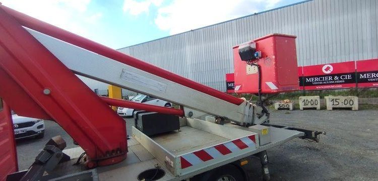 IVECO 35S11 AVEC NACELLE MULTITEL MT202DS 20M  CW-337-FK