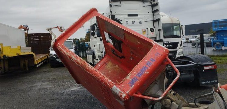 IVECO 35S11 AVEC NACELLE MULTITEL 160ALUDS  CW-511-FK