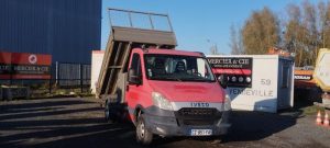 IVECO 35C13 BENNE SIMPLE CABINE COFFRE  CZ-851-FA