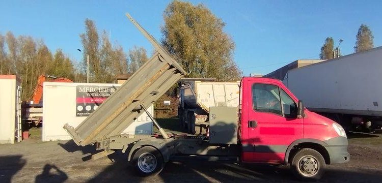 IVECO 35C13 BENNE SIMPLE CABINE COFFRE  CZ-851-FA