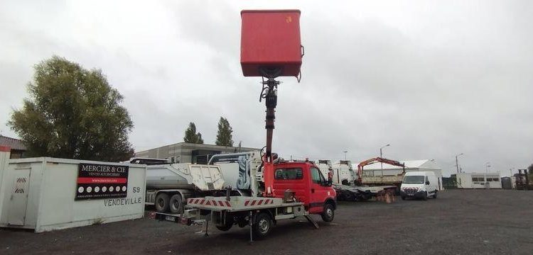 IVECO DAILY AVEC NACELLE MULTITEL 160ALU/DS 16M  DB-599-LQ