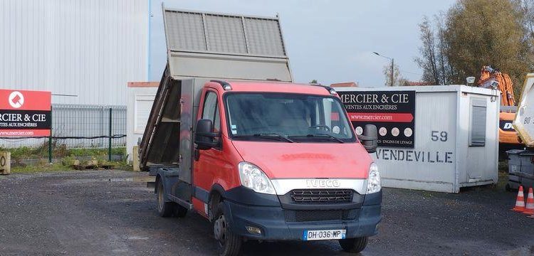 IVECO 35C BENNE SIMPLE CABINE COFFRE  DH-036-MP