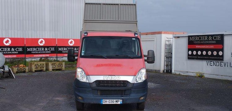 IVECO 35C BENNE SIMPLE CABINE COFFRE  DH-036-MP