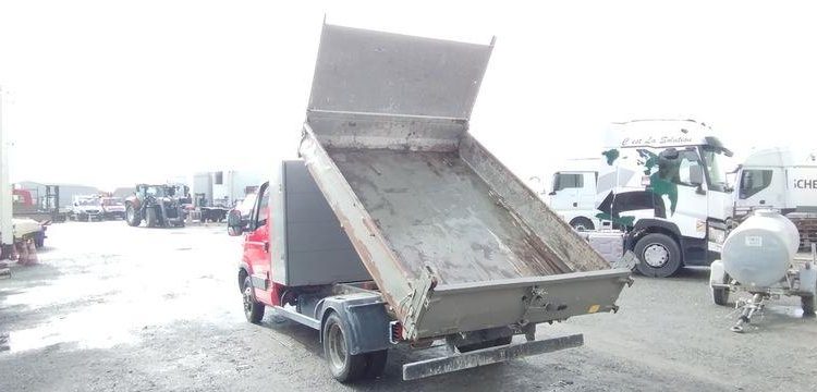 IVECO 35C BENNE SIMPLE CABINE COFFRE  DH-036-MP