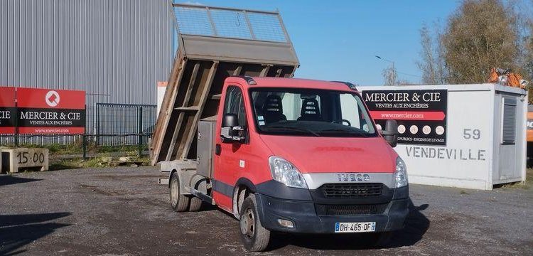 IVECO 35C13 BENNE SIMPLE CABINE COFFRE  DH-465-QF