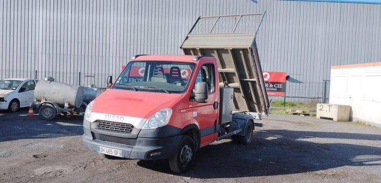 IVECO 35C13 BENNE SIMPLE CABINE COFFRE  DH-465-QF