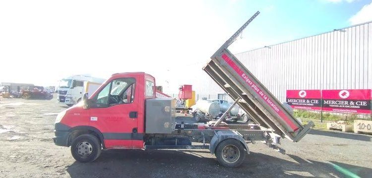 IVECO 35C13 BENNE SIMPLE CABINE COFFRE  DH-465-QF