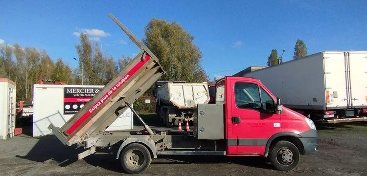 IVECO 35C13 BENNE SIMPLE CABINE COFFRE  DH-465-QF