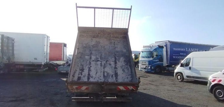 IVECO 35C13 BENNE SIMPLE CABINE COFFRE  DH-842-WH