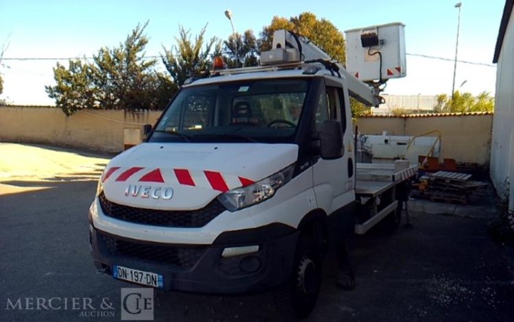 IVECO 35S11 AVEC NACELLE MULTITEL 160ALUDS 16M NON ROULANT  DN-197-DN