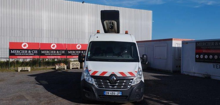 RENAULT MASTER AVEC NACELLE VERSALIFT ET38NF 14 A 16M  NON ROULANT  DN-484-JP