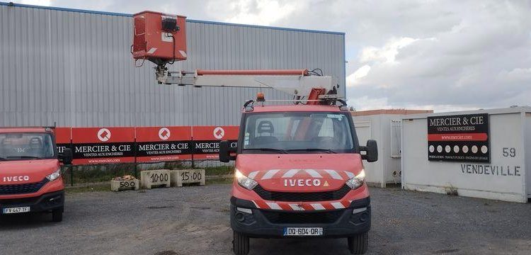 IVECO 35S11 AVEC NACELLE MULTITEL 160ALUDS  DQ-604-QR