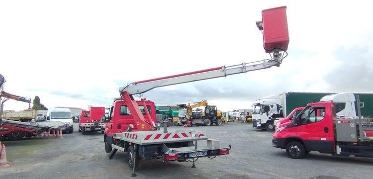 IVECO 35S11 AVEC NACELLE MULTITEL 160ALUDS  DQ-604-QR