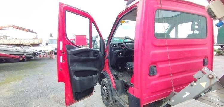 IVECO 35S11 AVEC NACELLE MULTITEL 160ALUDS  DQ-604-QR