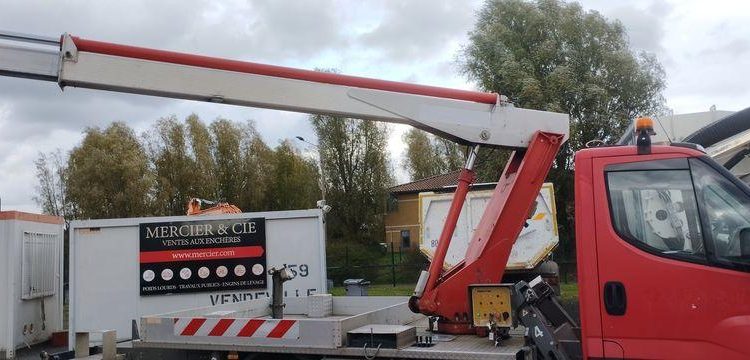 IVECO 35S11 AVEC NACELLE MULTITEL 160ALUDS  DQ-604-QR