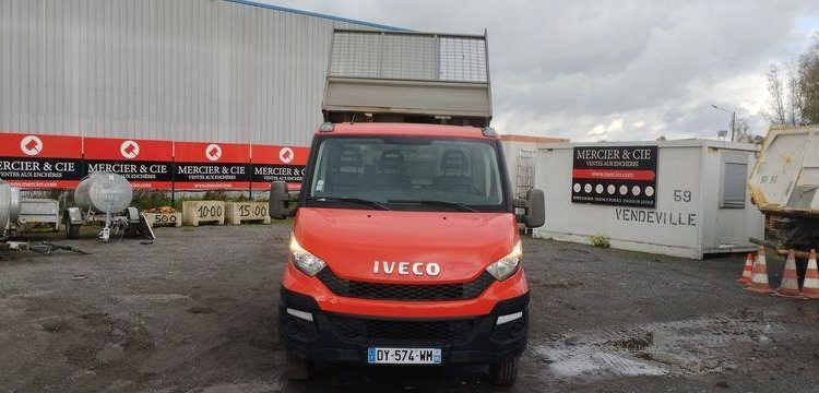 IVECO DAILY 35C13 BENNE SIMPLE CABINE COFFRE NON ROULANT  DY-574-WM