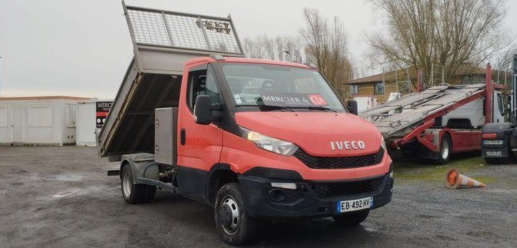 IVECO 35C13  BENNE SIMPLE CABINE COFFRE  EB-492-HV