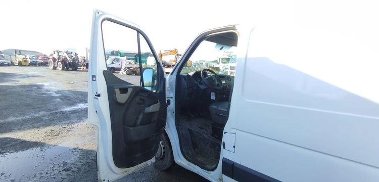 RENAULT MASTER AVEC NACELLE KLUBB K26  EC-616-WD