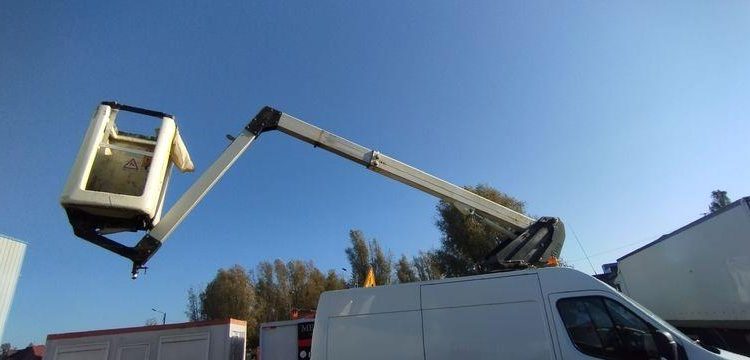 RENAULT MASTER AVEC NACELLE KLUBB K26  EC-616-WD