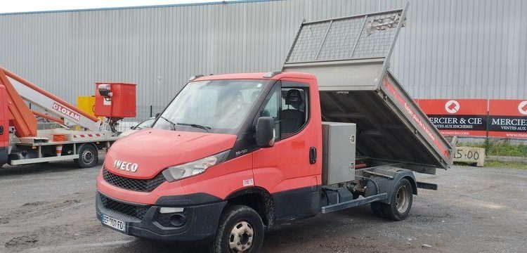 IVECO 35C13 BENNE SIMPLE CABINE COFFRE  EF-707-FD