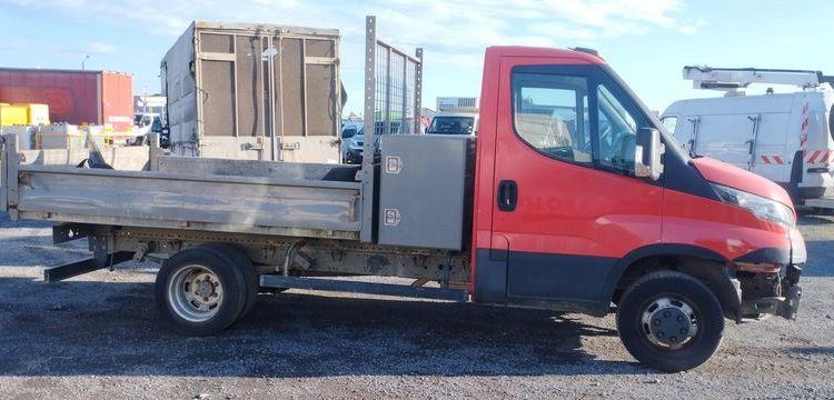 IVECO 35C13 BENNE SIMPLE CABINE COFFRE  EF-740-FD