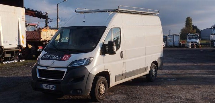 PEUGEOT PEUGEOT BOXER FOURGON – DIESEL – 128603 KMS – ANNEE 2018 BLANC ET-531-JP