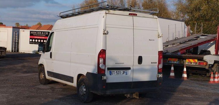 PEUGEOT PEUGEOT BOXER FOURGON – DIESEL – 128603 KMS – ANNEE 2018 BLANC ET-531-JP