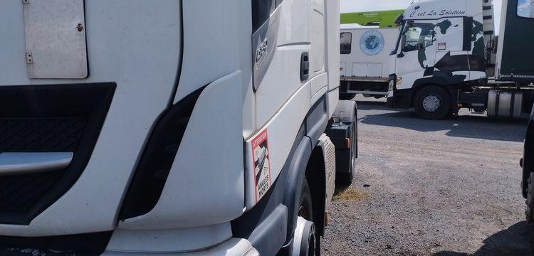 IVECO STRALIS AS440S48TP – DIESEL – PTAC 19T – PTRA 44T BLANC EV-853-EL