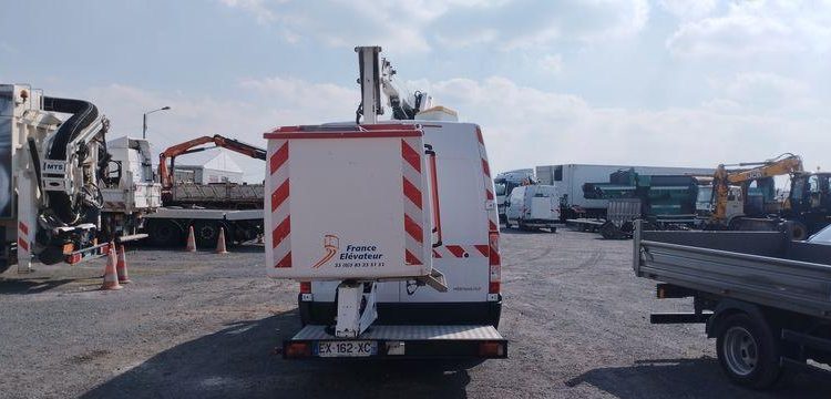 RENAULT MASTER NACELLE FRANCE ELEVTEUR 152 TPF – 14M-M – DIESEL – 2263 H – 157069 K BLANC EX-162-XC