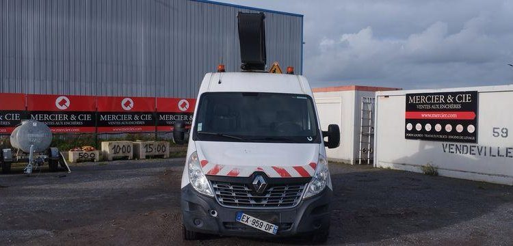 RENAULT MASTER AVEC NACELLE KLUBB K32 12 A 14M  EX-959-DF