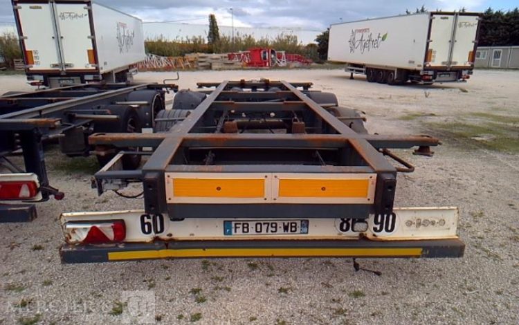 FRUEHAUF REMORQUE PORTE CONTAINER CAISSE MOBILE C745-C782 2 ESSIEUX PTAC 19T NOIR FB-079-WB