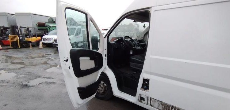 PEUGEOT BOXER FG 333 BLUEHDI 130 BVM6 L2H2 BOIS 11M3  FC-688-GR