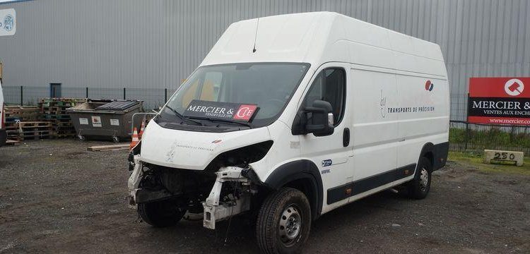 PEUGEOT BOXER PREMIUM 435BOIS L4H3 BLUEHDI 130BVM6  FR-446-EM