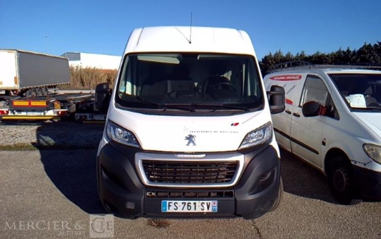 PEUGEOT BOXER PREMIUM 335 BLUHDI 120 BVM6 L2H2 BOIS 11M3  FS-761-SV