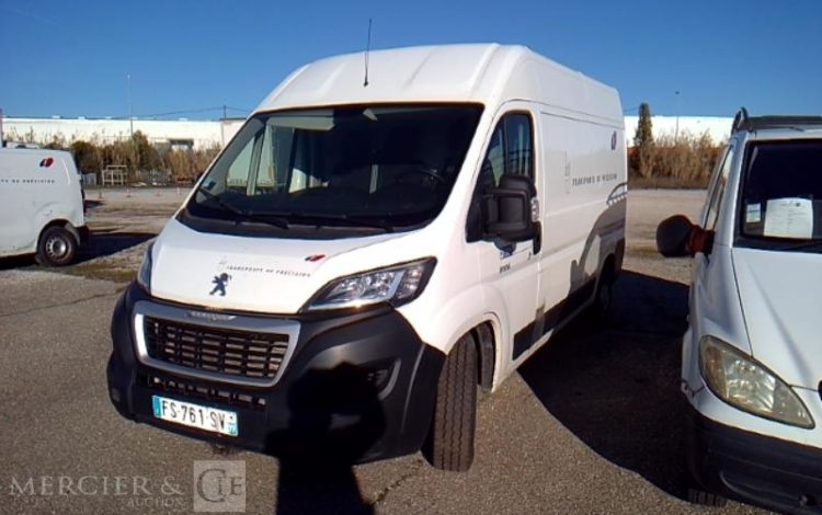 PEUGEOT BOXER PREMIUM 335 BLUHDI 120 BVM6 L2H2 BOIS 11M3  FS-761-SV