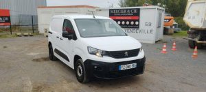 PEUGEOT PARTNER 3 – 1,5 BLUE HDI – 16V TURBO – 102 CH – DIESEL – 80998 KMS – ANNEE 2021 BLANC FZ-060-SK