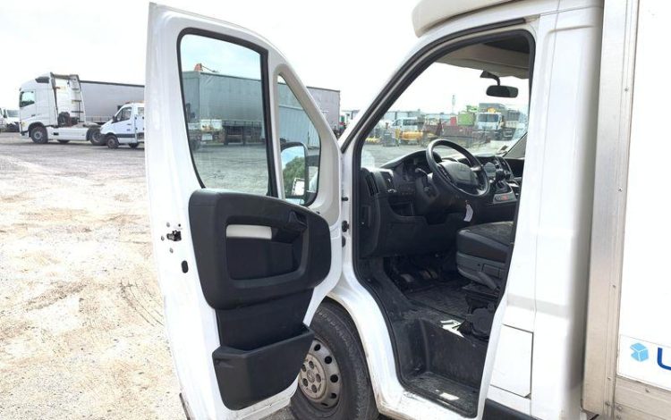 PEUGEOT BOXER CAISSE  20M3 – DIESEL – 98792 KMS – ANNEE 2021 BLANC GA-629-AG