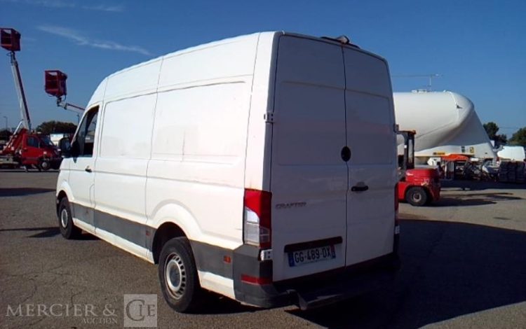 VOLKSWAGEN CRAFTER VAN 30 L3H3 11M3 TRAC 2,0 TDI 140CH BLANC GG-489-DX