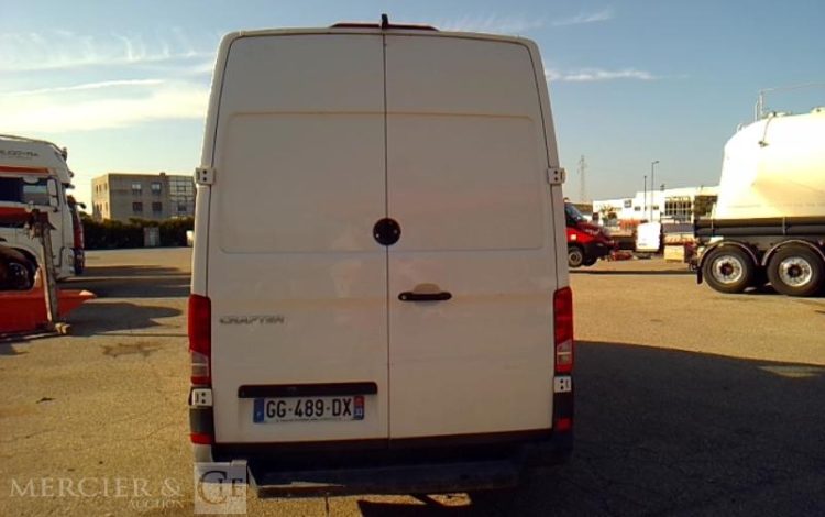 VOLKSWAGEN CRAFTER VAN 30 L3H3 11M3 TRAC 2,0 TDI 140CH BLANC GG-489-DX