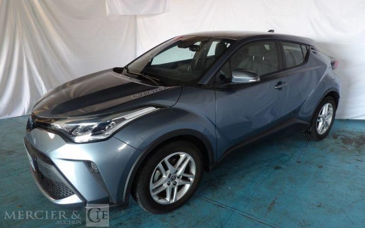 TOYOTA C-HR GRIS GM-827-QP