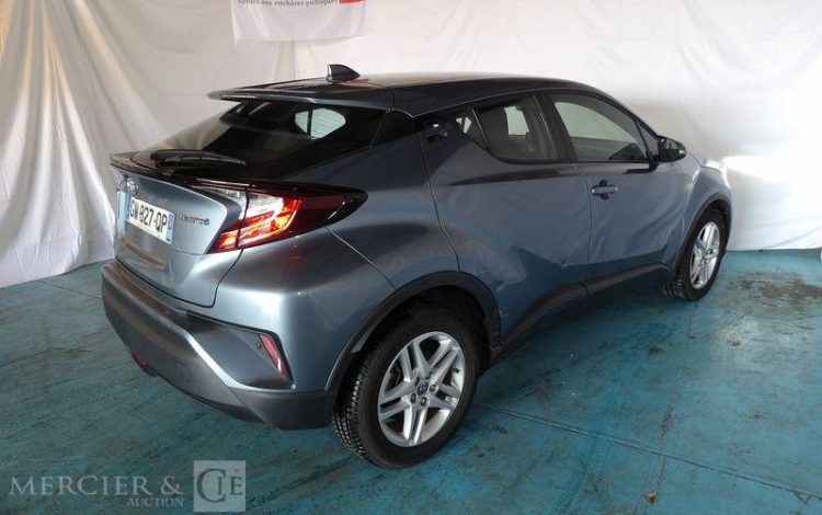 TOYOTA C-HR GRIS GM-827-QP