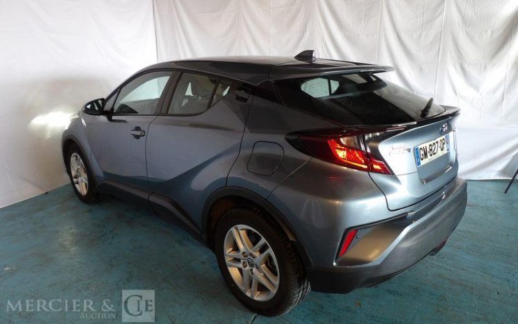 TOYOTA C-HR GRIS GM-827-QP