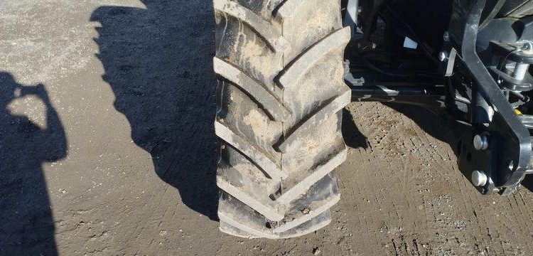 CASE TRACTEUR IH MAXXUM 115 – 73H  GP-361-ZQ