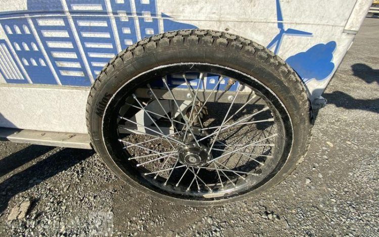 YOKLER LOT DE 2 VELOS CARGO  YOK01-02