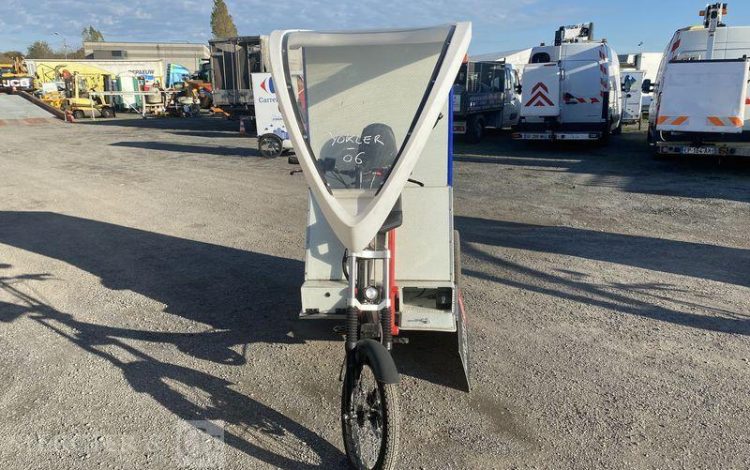 YOKLER LOT DE 2 VELOS CARGO  YOK05-06