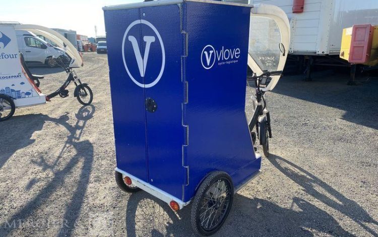 YOKLER LOT DE 2 VELOS CARGO  YOK05-06