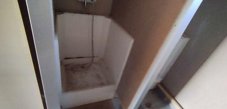 BUNGALOW SANITAIRE PORTE PIGNON  203429