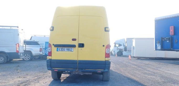 RENAULT MASTER – DIESEL – 148332 KMS – ANNEE 2006 JAUNE 6306YN62