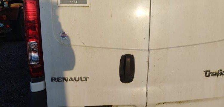 RENAULT TRAFIC FOURGON 2,0 DCI – DIESEL – ANNE 2011 BLANC BK-299-LR